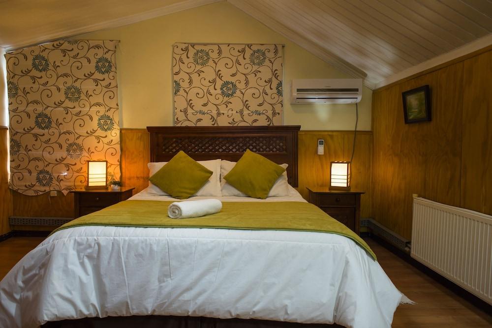 Hostal y Cabañas Borderío