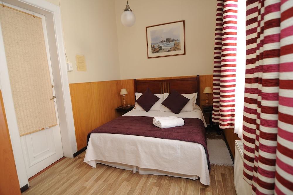 Hostal y Cabañas Borderío