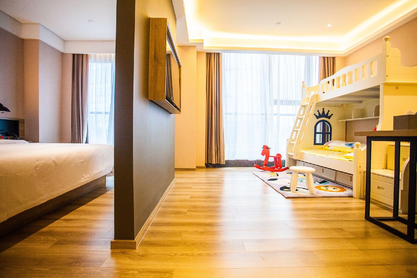 Ningbo Cbd Atour Hotel