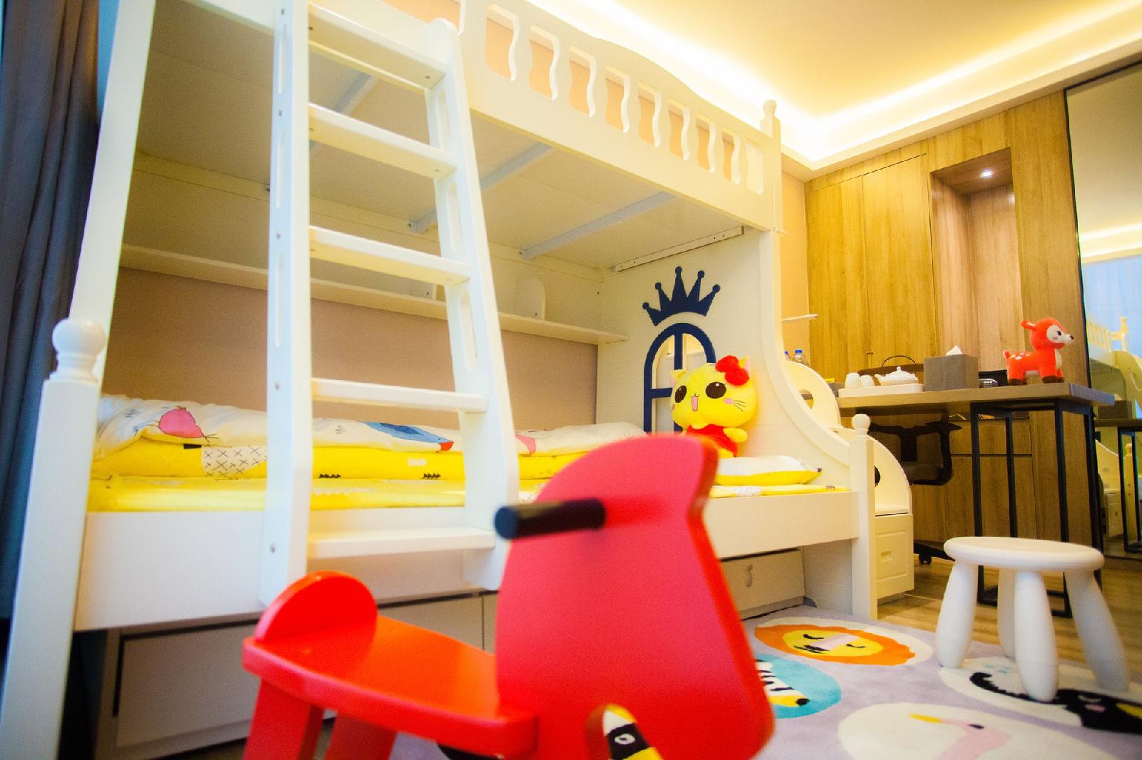 Ningbo Cbd Atour Hotel