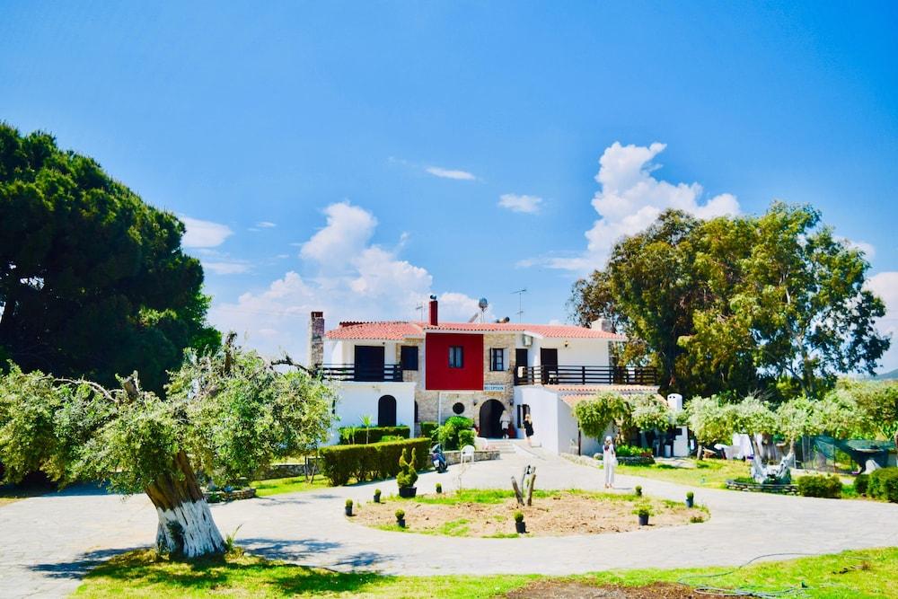 Kari Hotel