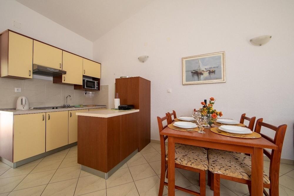 Apartments Ruzica