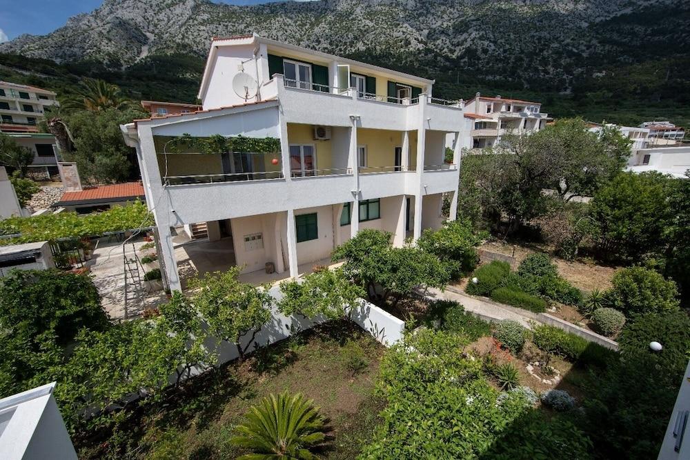 Apartments Ruzica