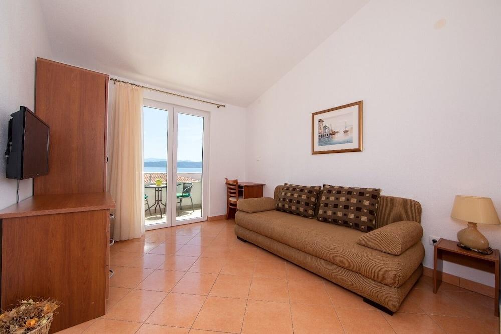 Apartments Ruzica