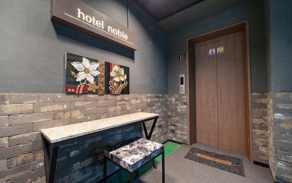Noble Hotel