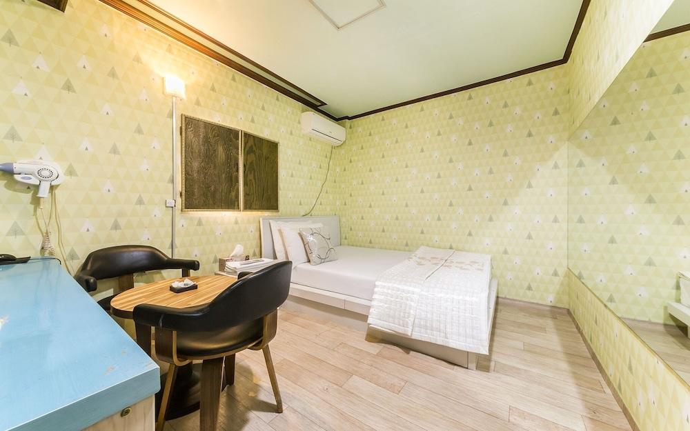 Michigan Motel