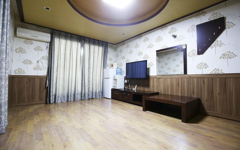 Venus Motel&Pension