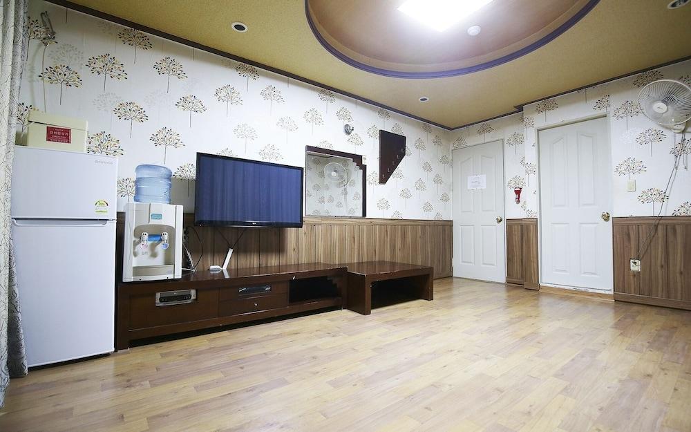 Venus Motel&Pension