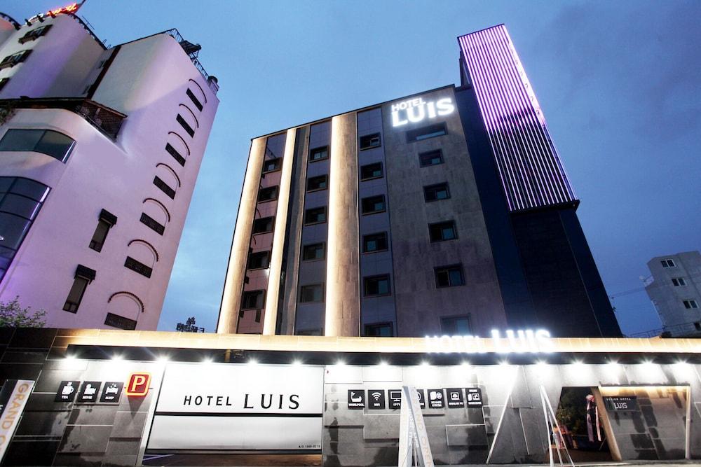 The Leeds Hotel