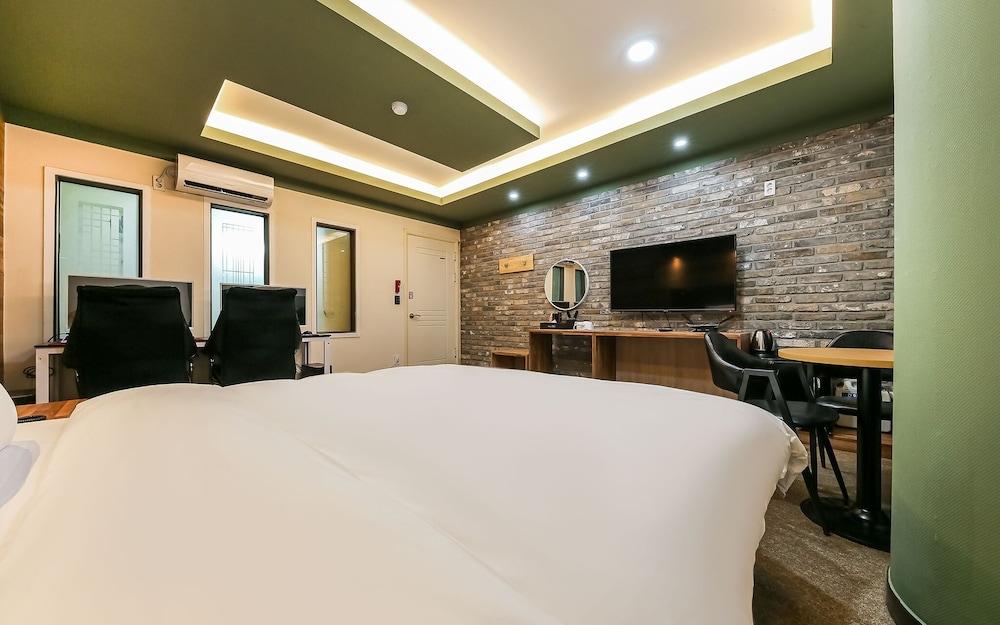 Hotel Illuwa