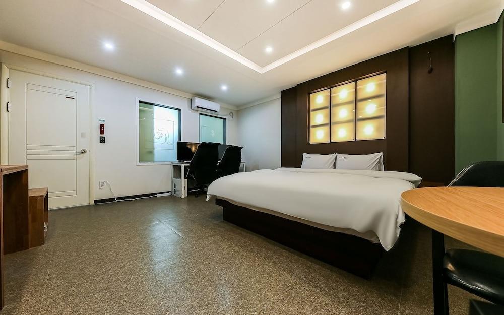 Hotel Illuwa