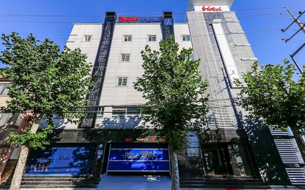 Hotel Illuwa