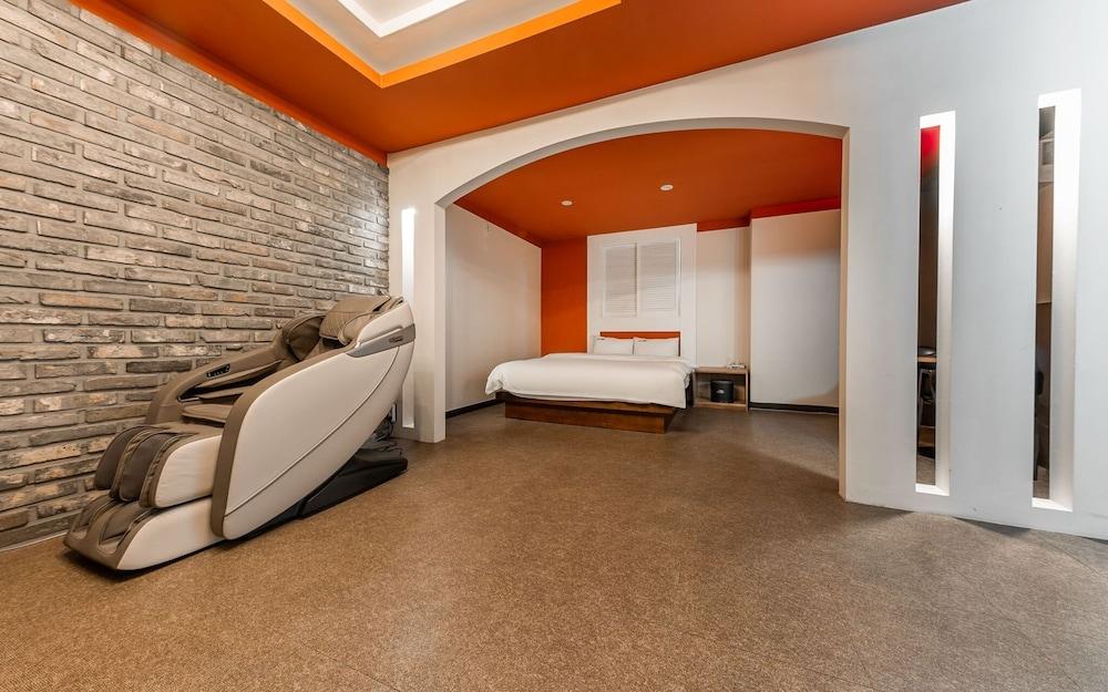 Hotel Illuwa
