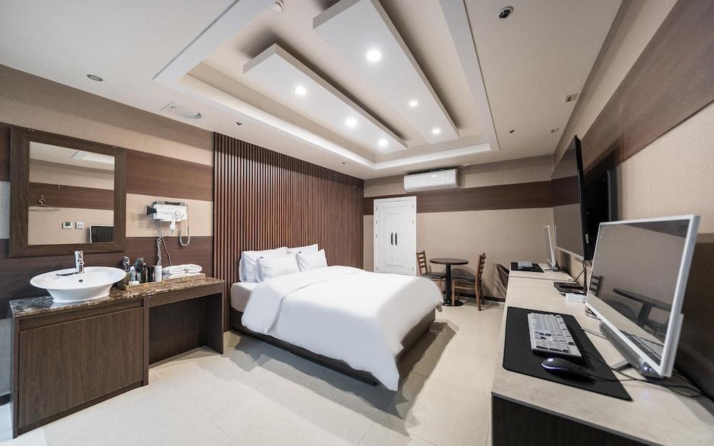 Cozy Hotel Dongtan
