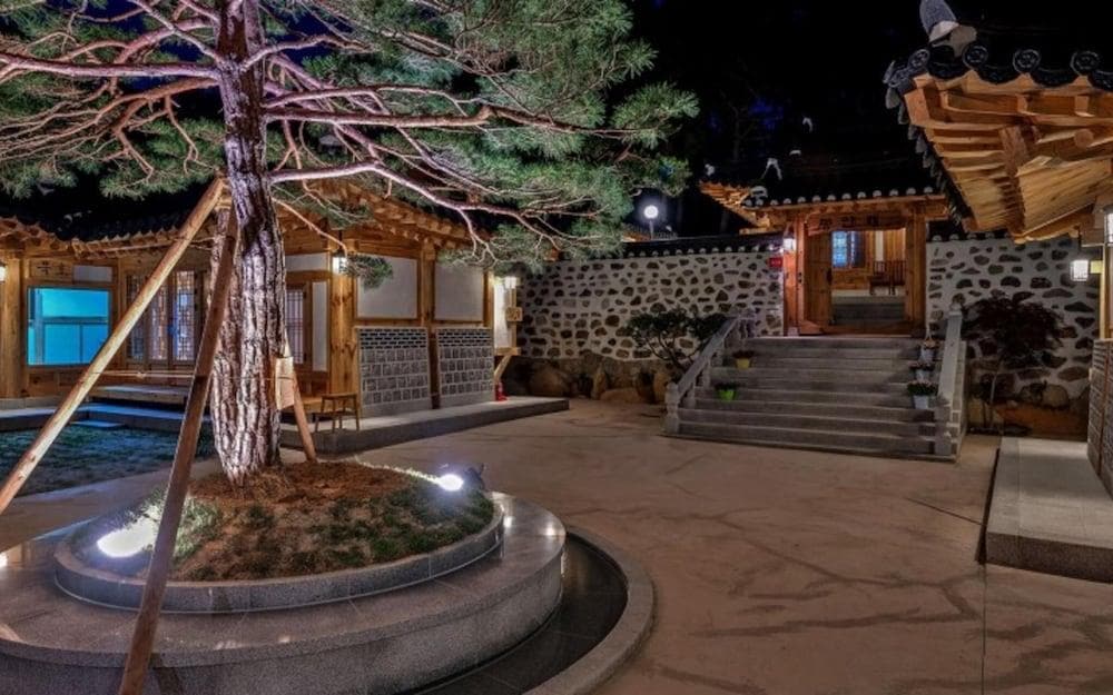 Donghae Hanok Donganjae Pension