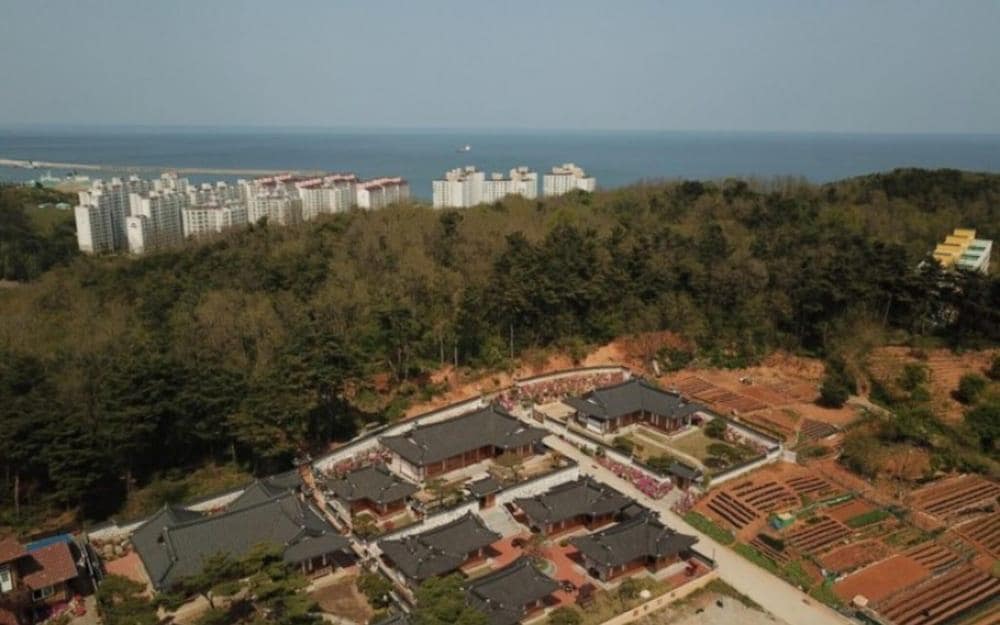 Donghae Hanok Donganjae Pension