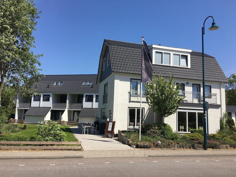Hotel De Zwaluw