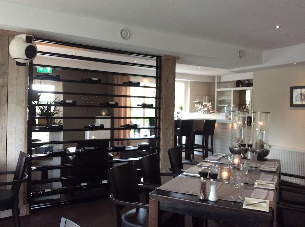 Hotel De Zwaluw