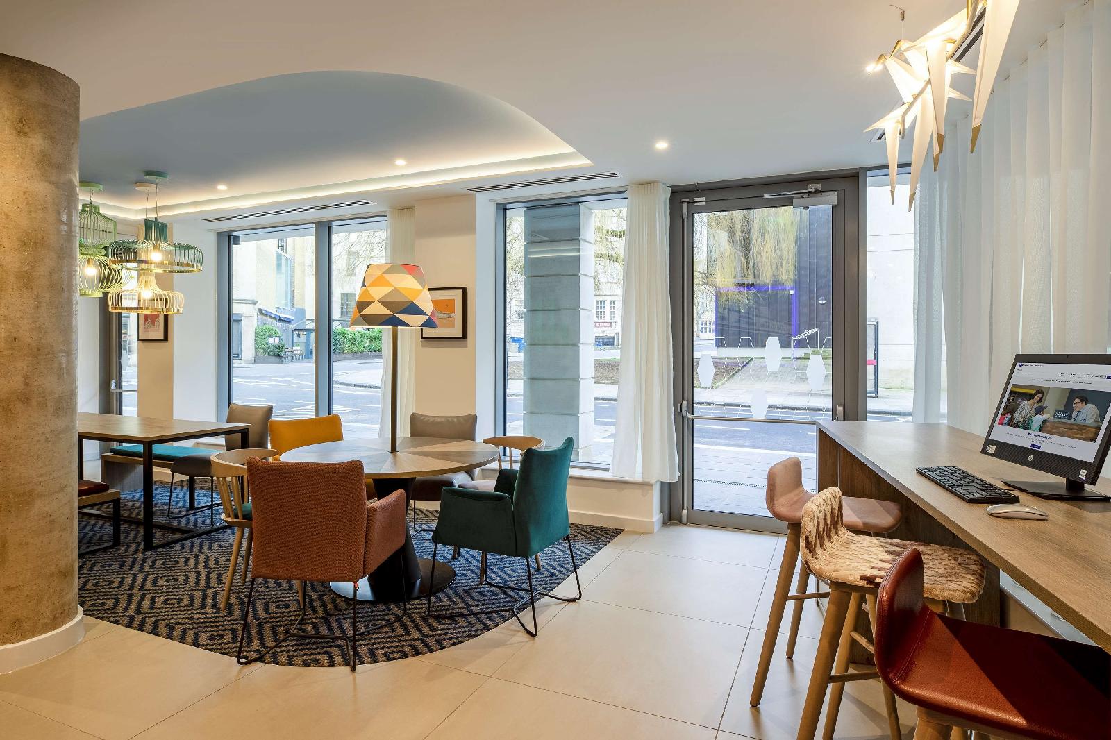 Hampton by Hilton Bath City