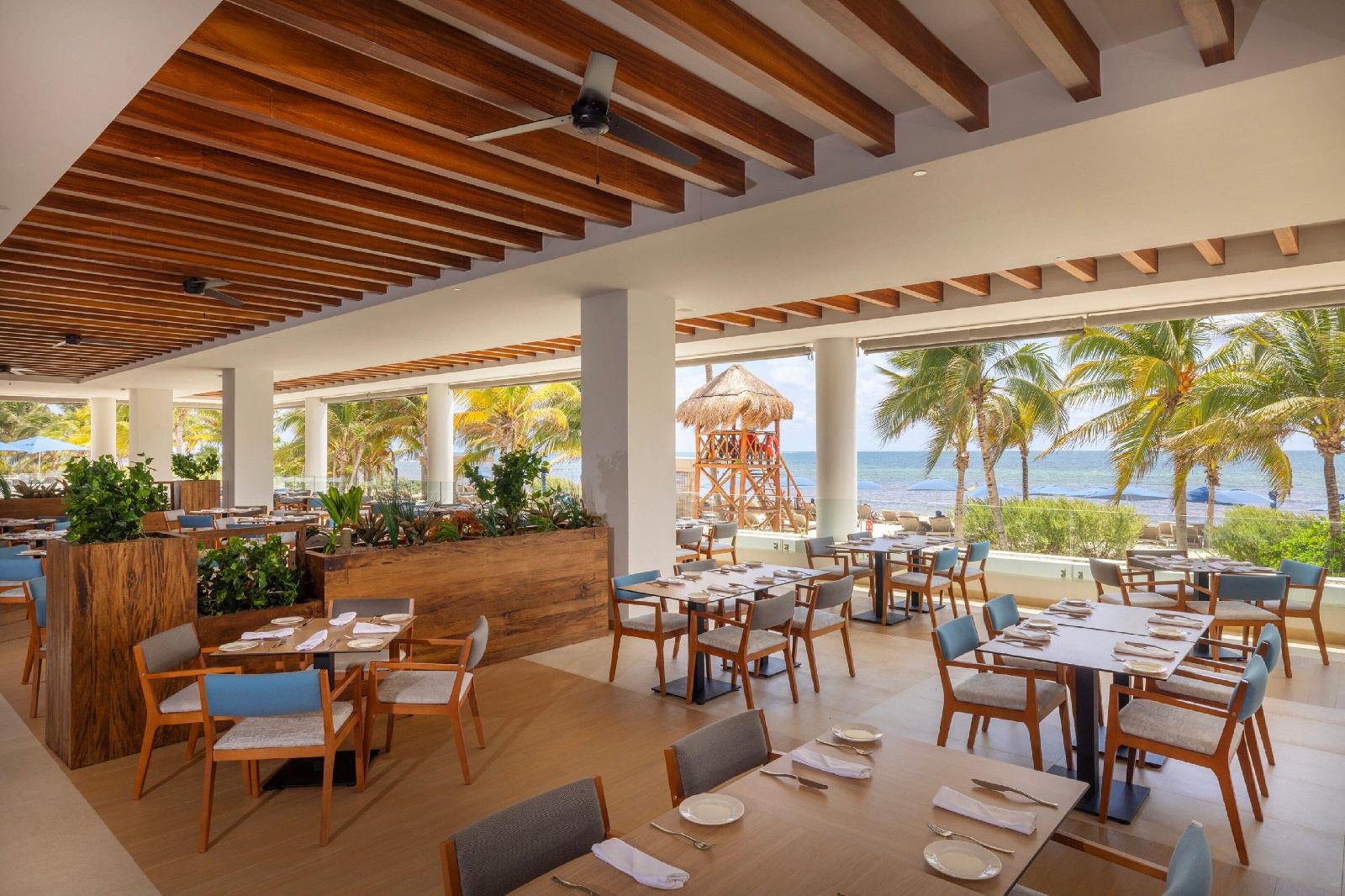 Senator Riviera Cancún Spa Resort