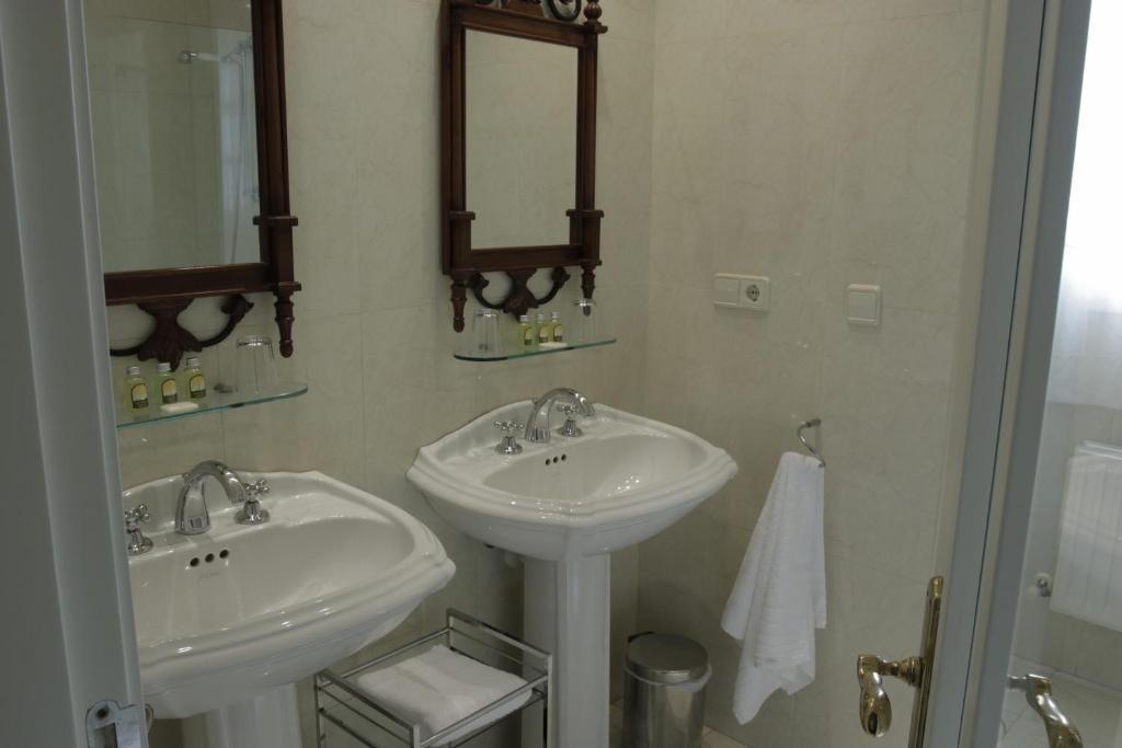 Hotel Arcea Palacio De Las Nieves