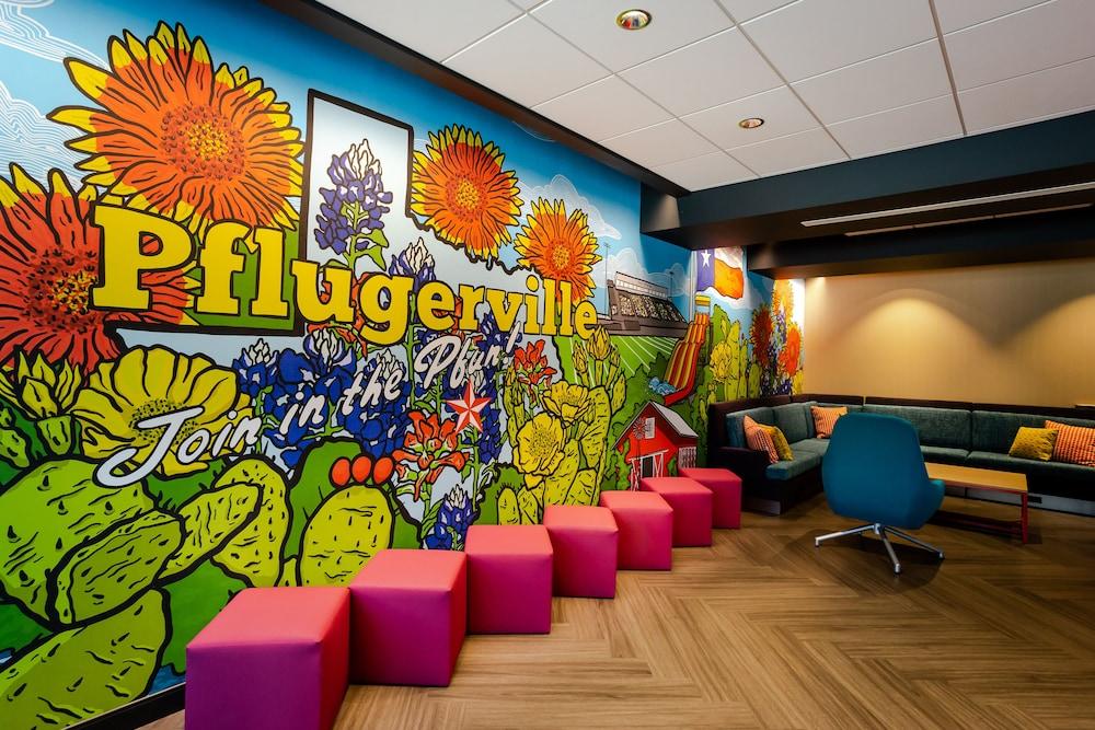 Tru by Hilton Pflugerville