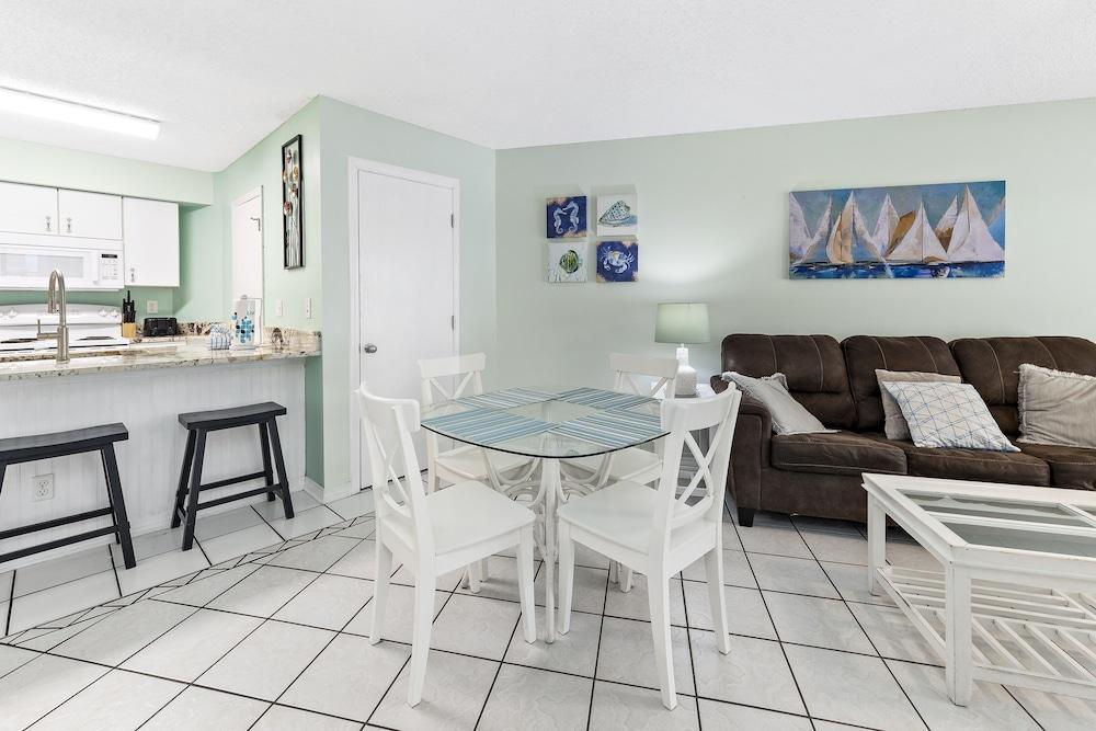 Harbour Place Condominiums