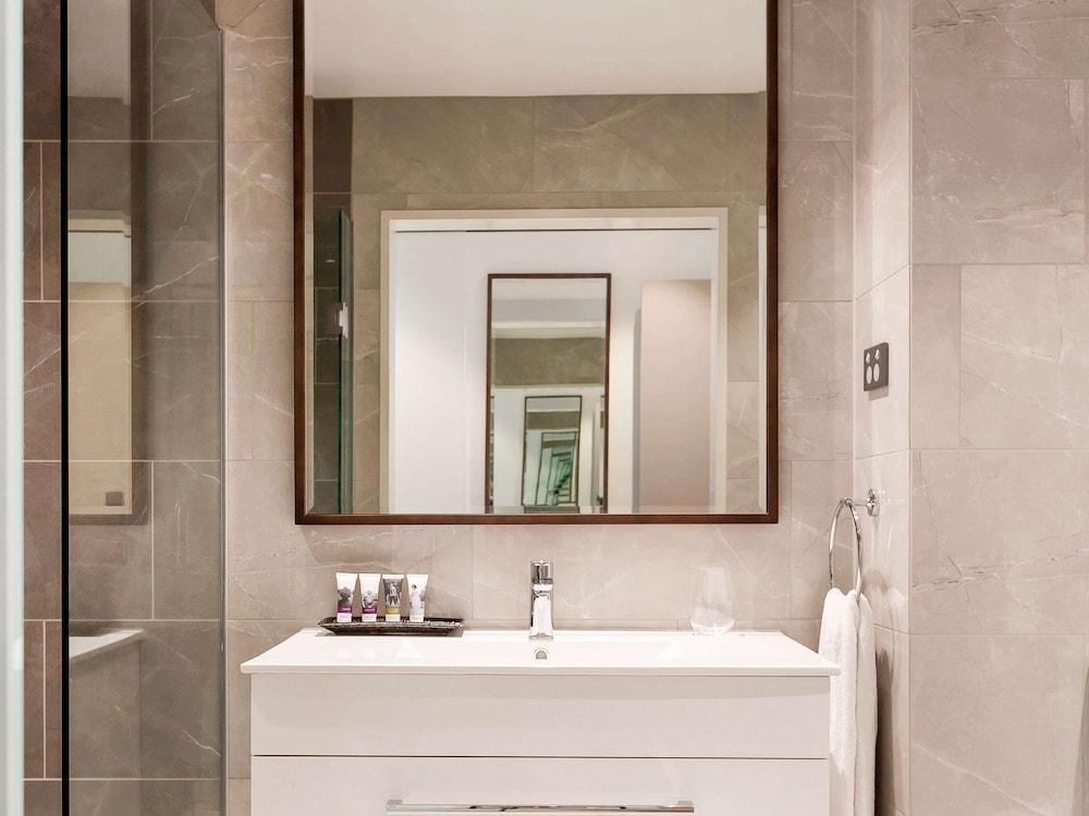 Mercure Auckland Queen Street