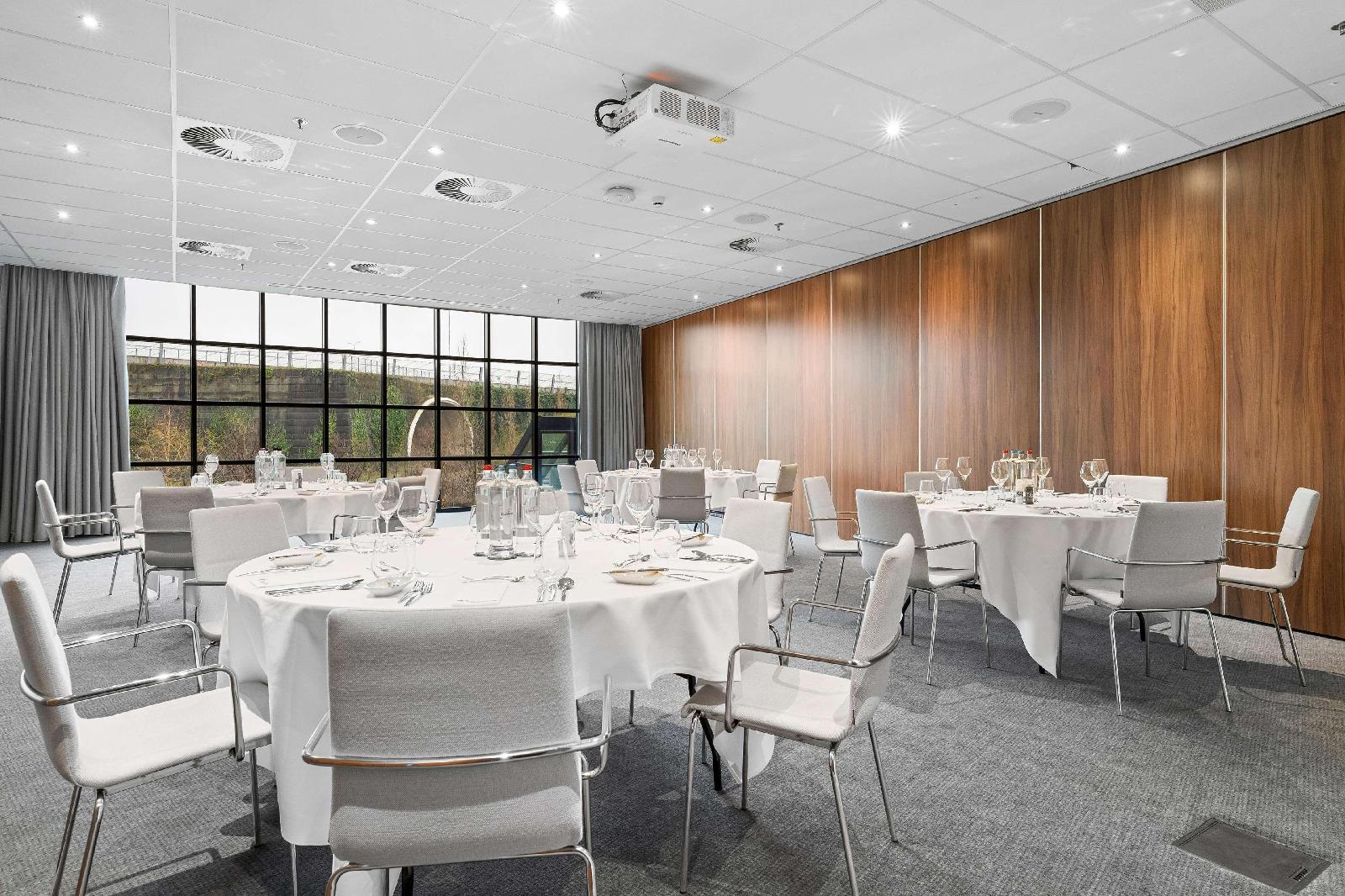 Corendon Amsterdam Schiphol Airport, a Tribute Portfolio Hotel