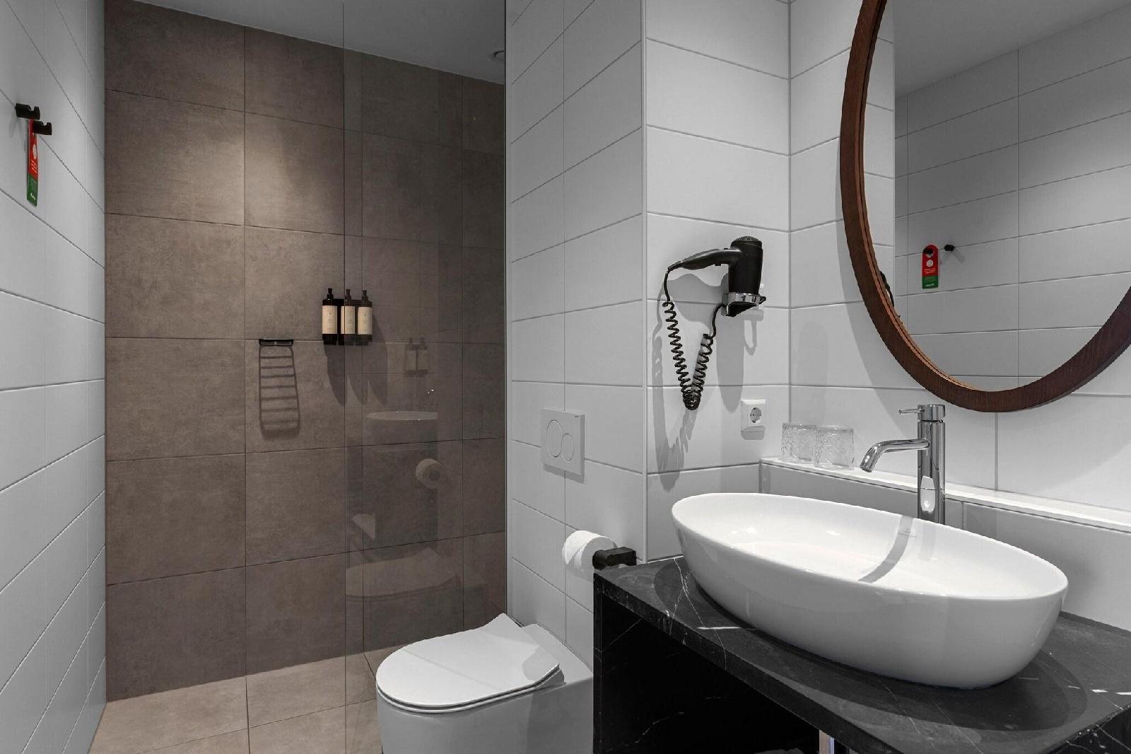 Corendon Amsterdam Schiphol Airport, a Tribute Portfolio Hotel