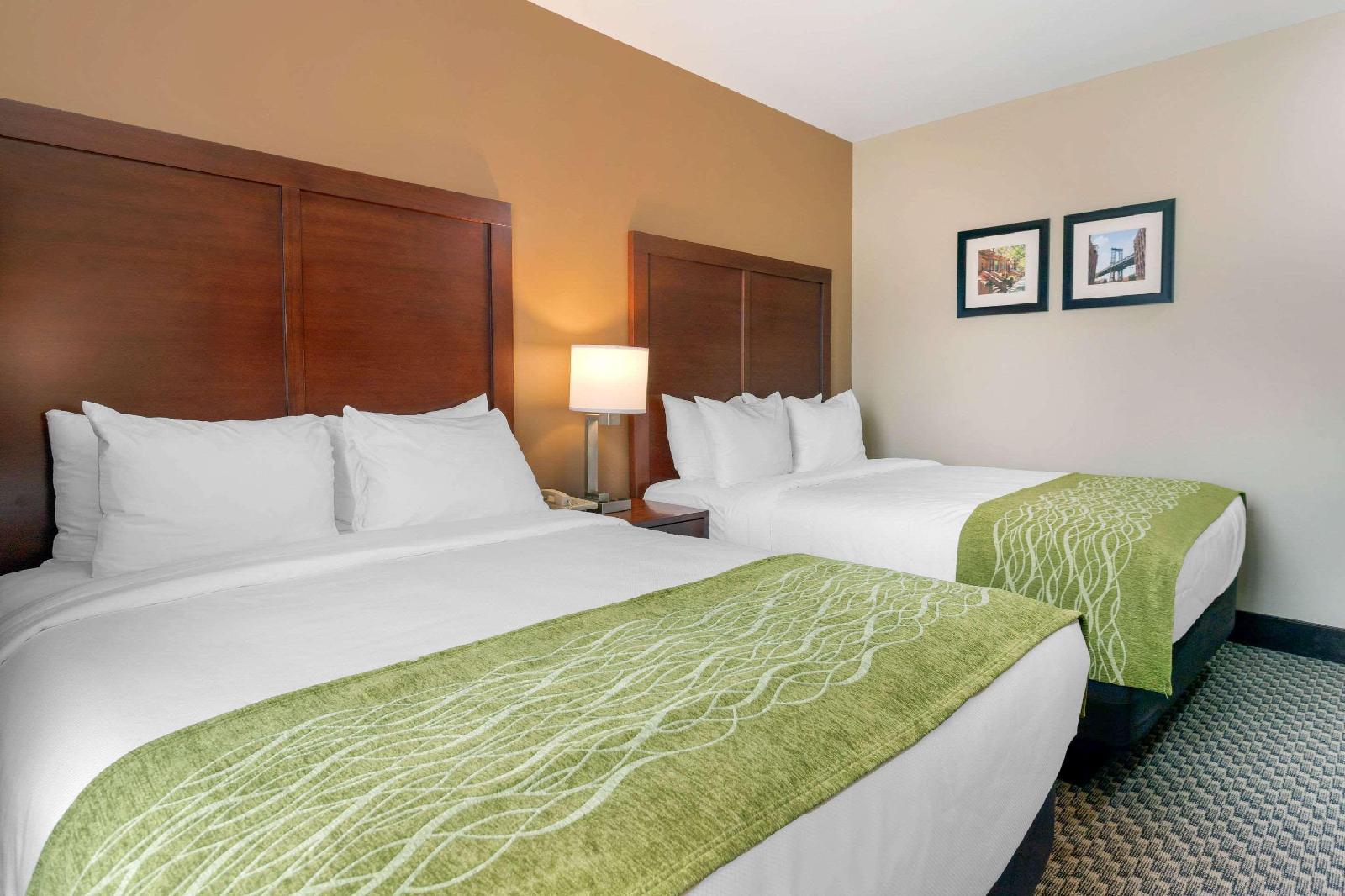 Comfort Inn & Suites