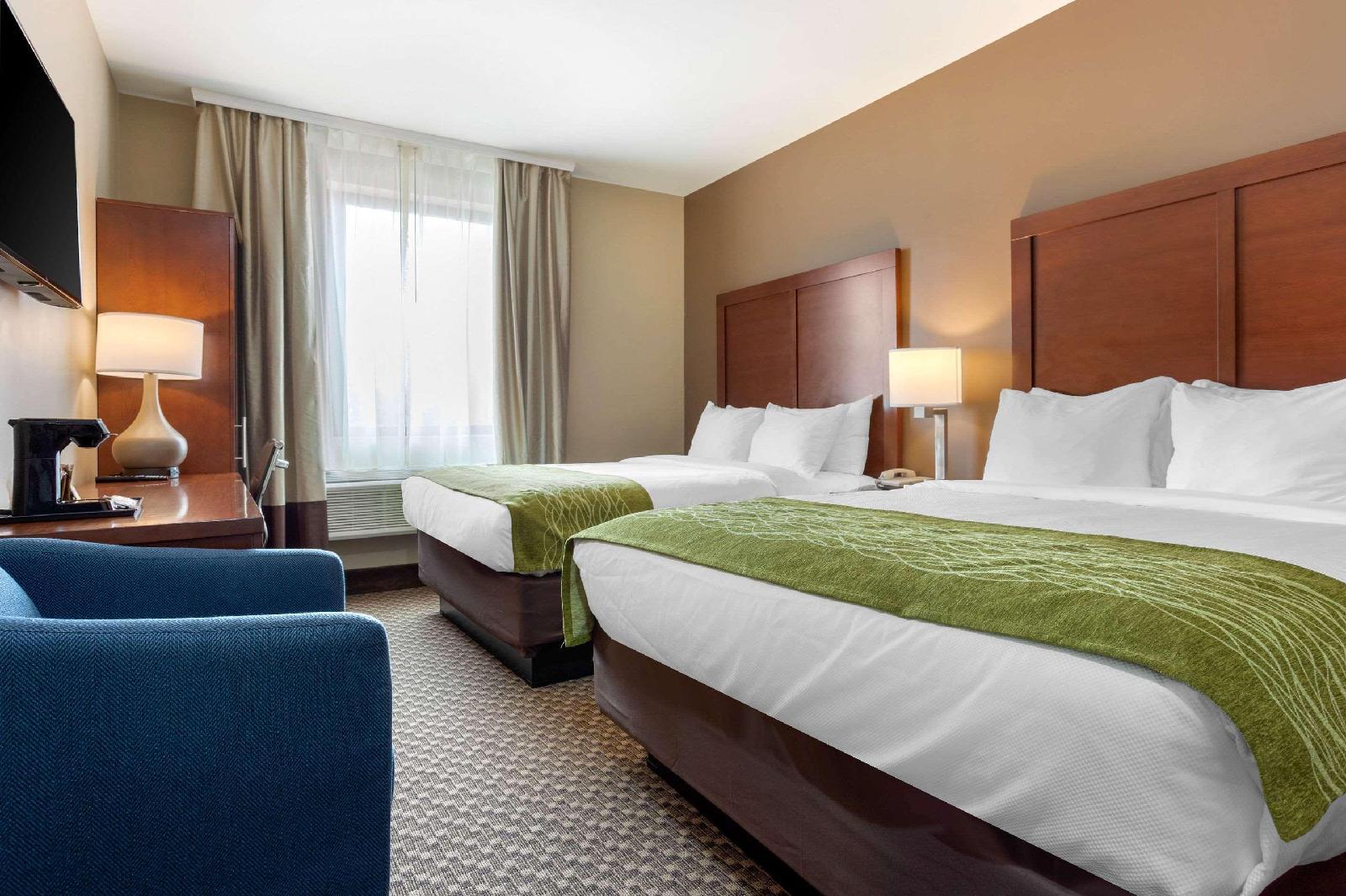 Comfort Inn & Suites