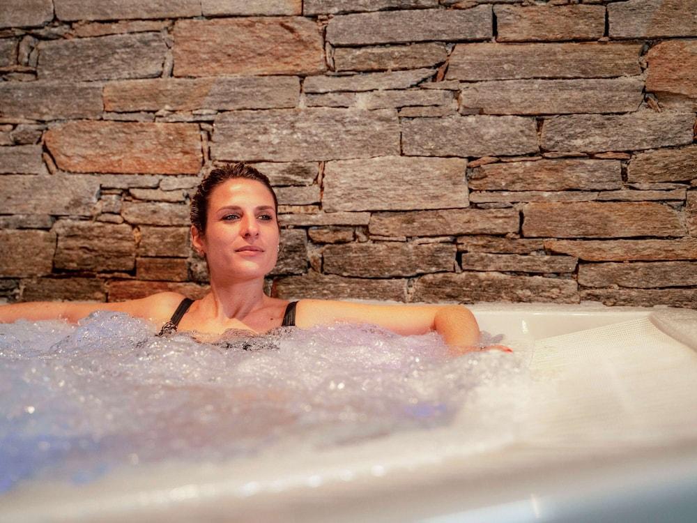 Mercure Loudenvielle Pyrenees Peyragudes