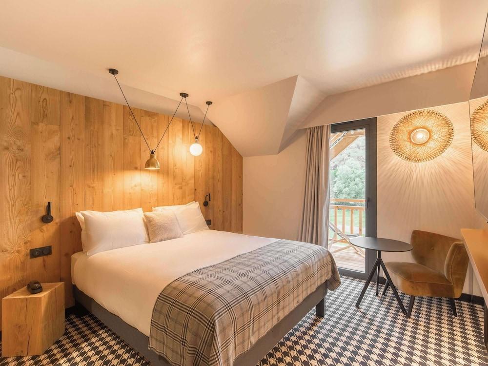 Mercure Loudenvielle Pyrenees Peyragudes
