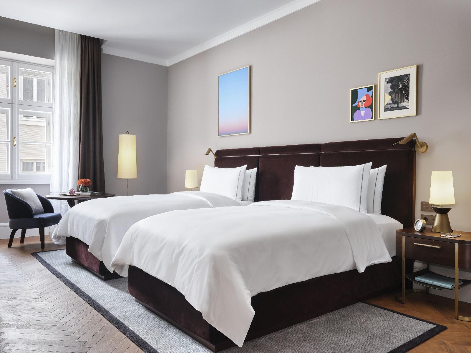 Rosewood Vienna