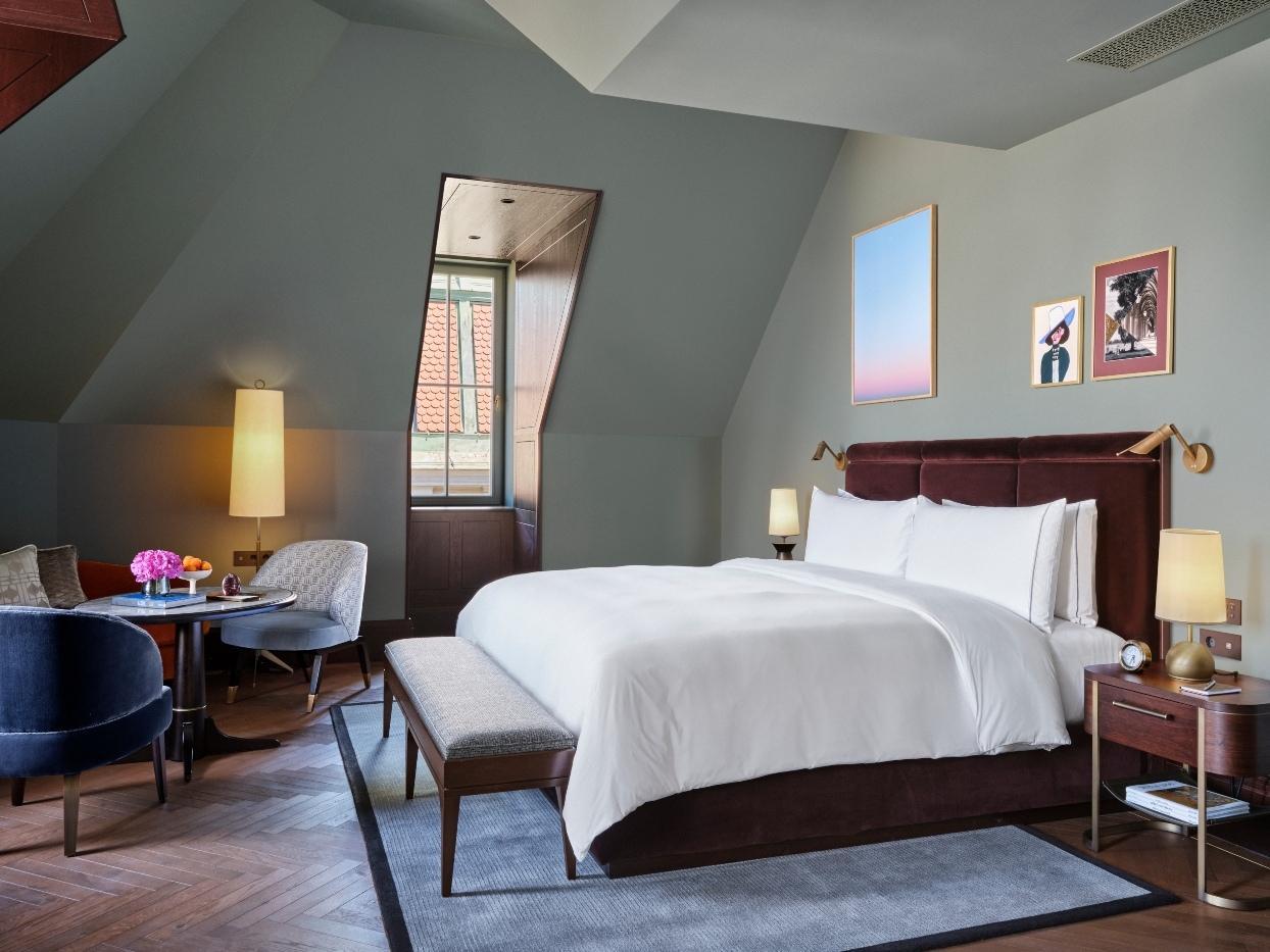 Rosewood Vienna