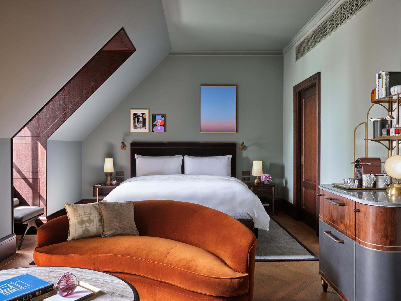 Rosewood Vienna