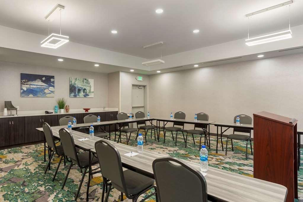 Best Western Plus Executive Residency Antioch Inn