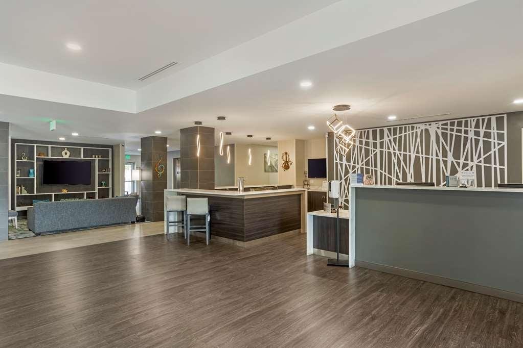 Best Western Plus Executive Residency Antioch Inn