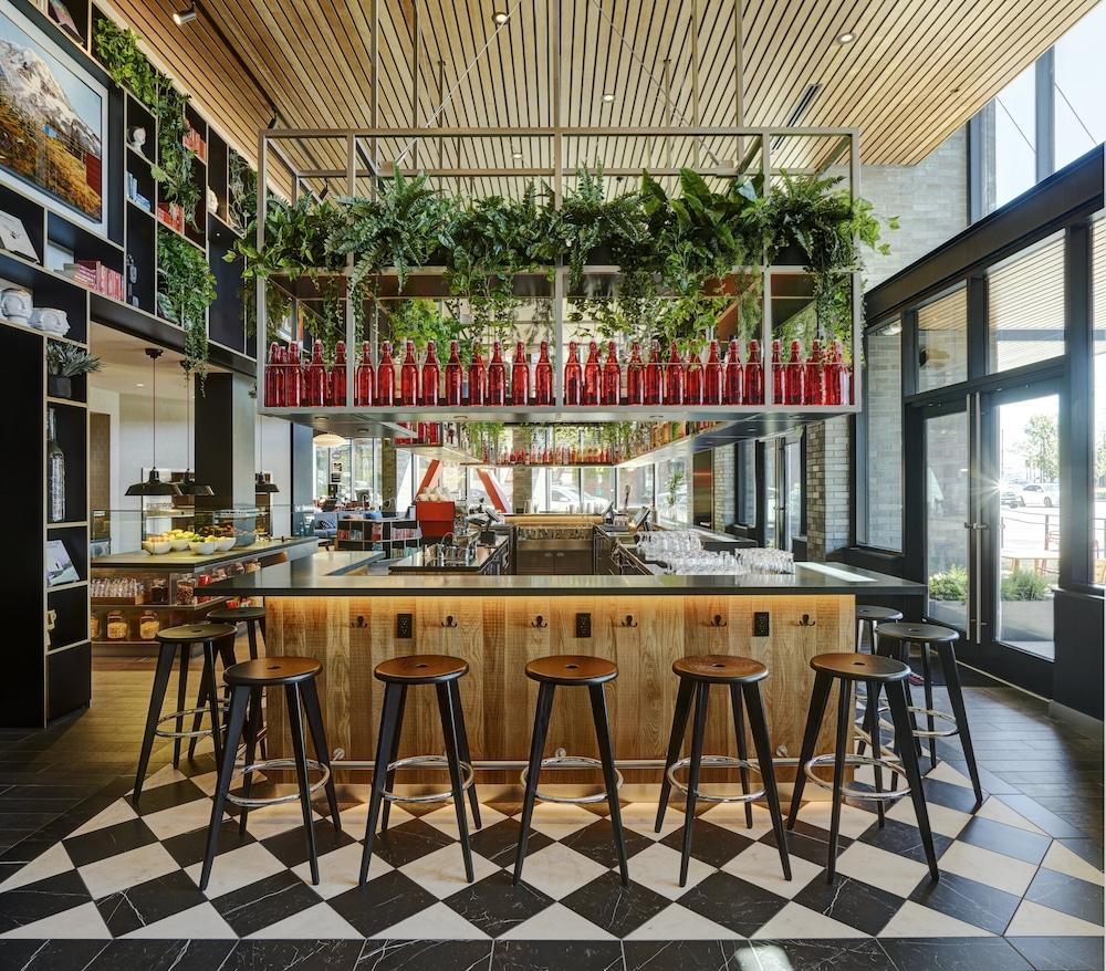 citizenM Seattle Pioneer Square