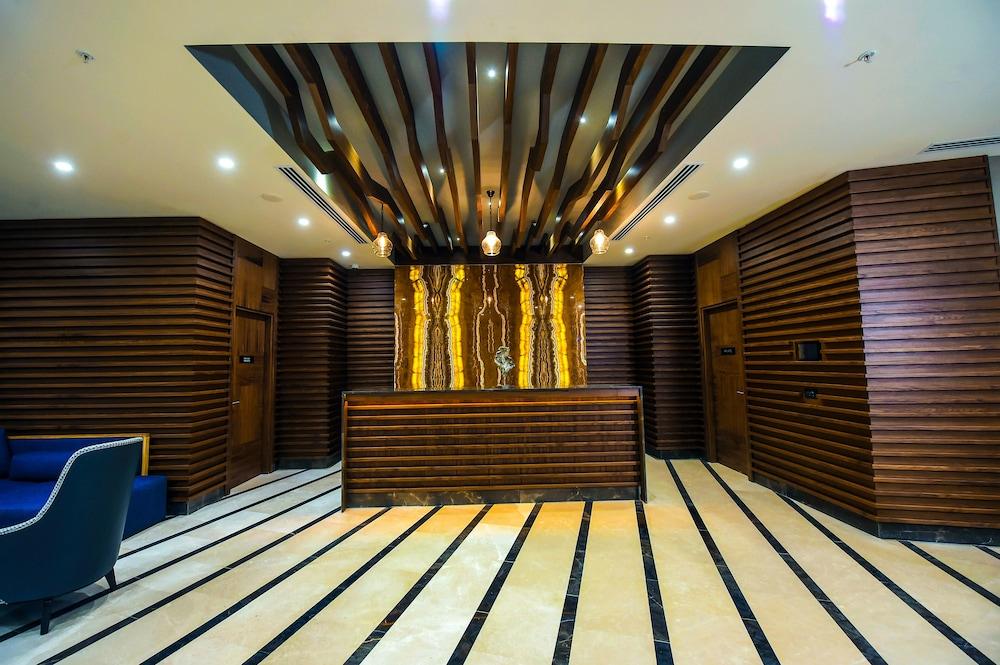 Cher Hotel