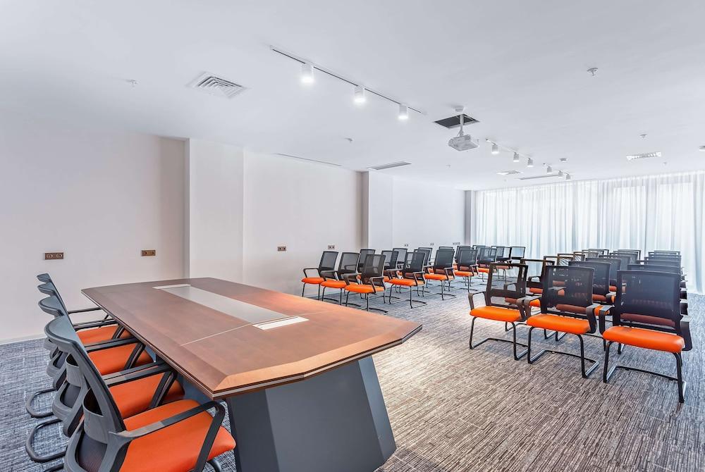 Ramada by Wyndham Tbilisi Old City