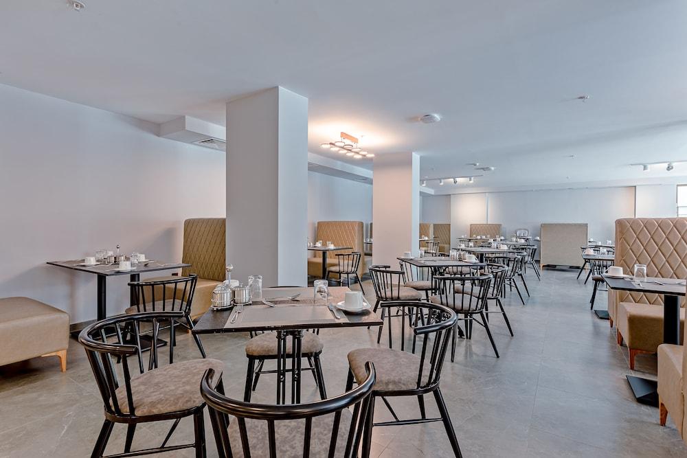 Ramada by Wyndham Tbilisi Old City