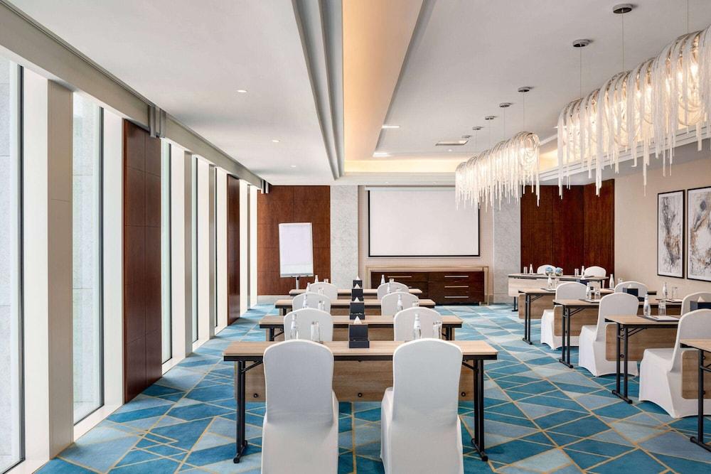 Wyndham Grand Doha West Bay Beach
