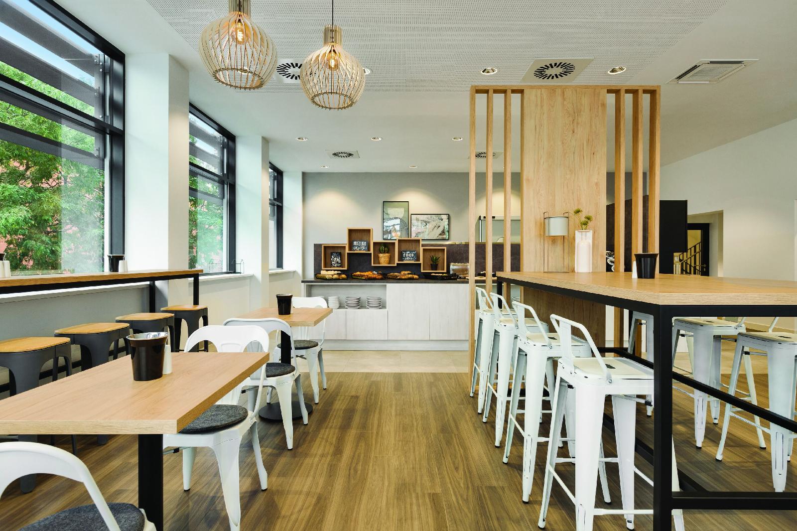 Super 8 by Wyndham Koblenz