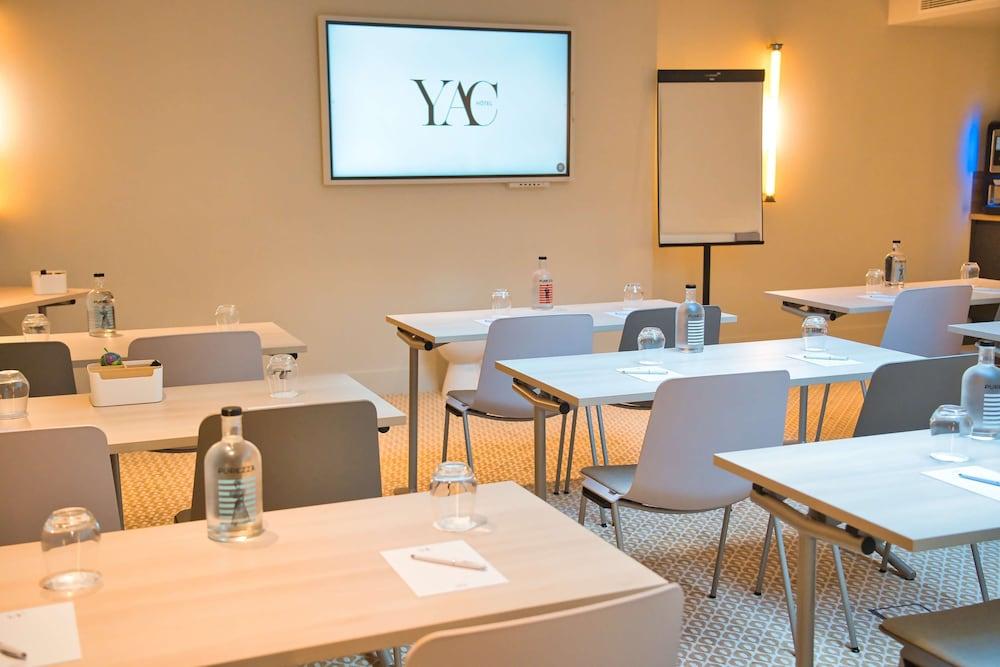 Hotel Yac Paris Clichy