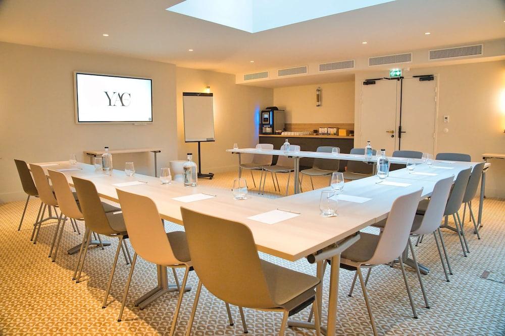 Hotel Yac Paris Clichy