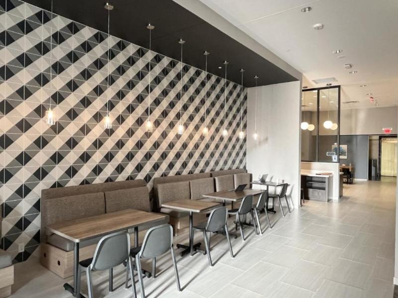 Home2 Suites by Hilton St Louis Downtown