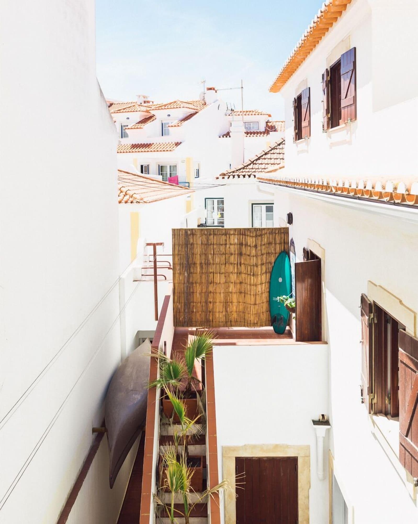 Aktion Ericeira Lodge