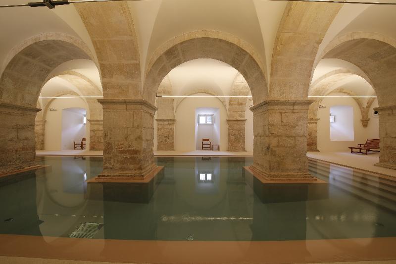 Montebelo Mosteiro de Alcobaca Historic Hotel